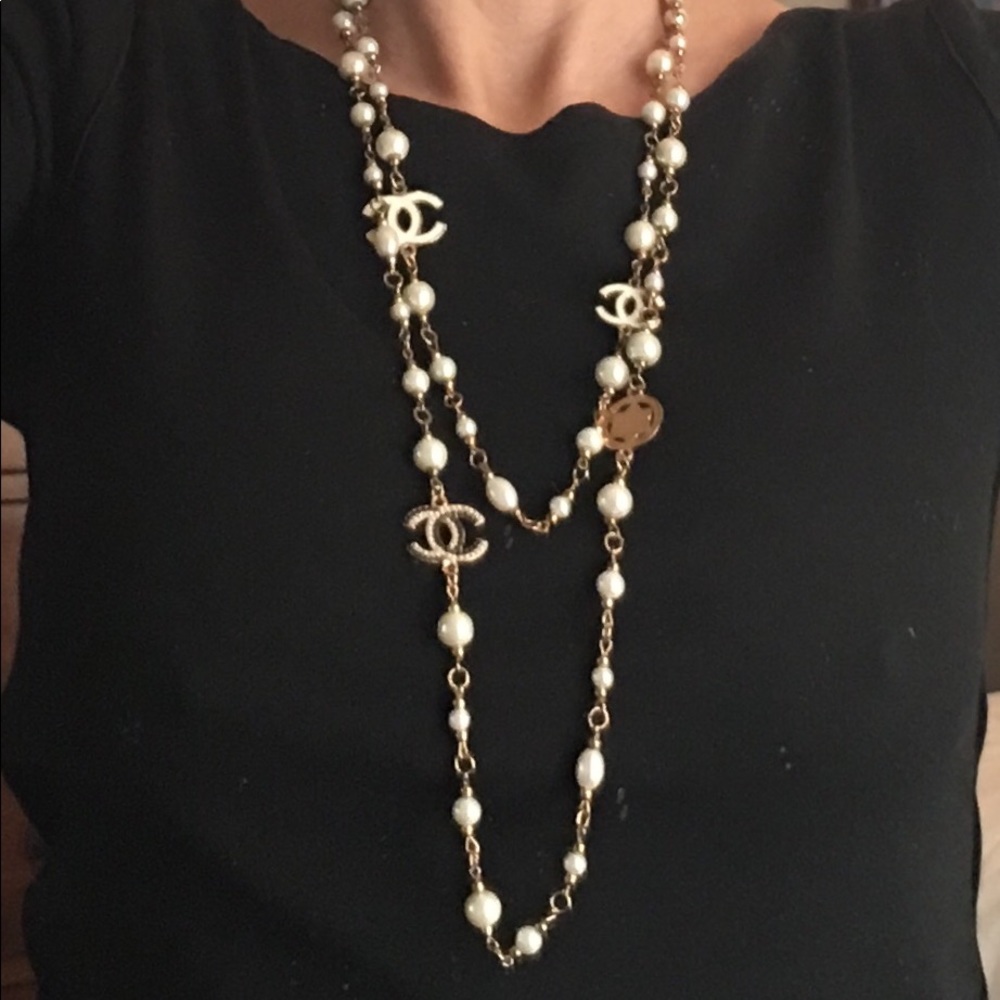 Long necklace